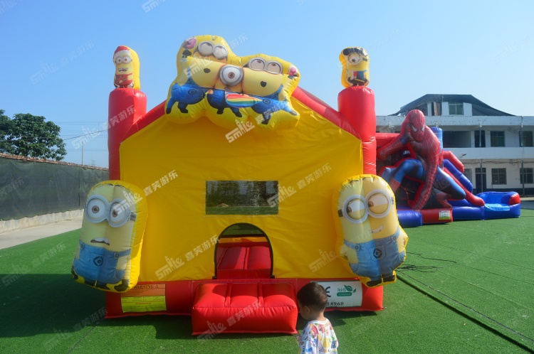 YKB005 Minions Bounce House