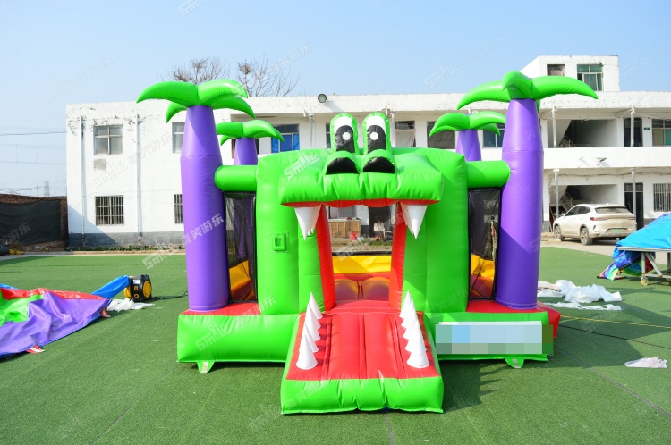 YKB035 Alligator Bouncy Castle