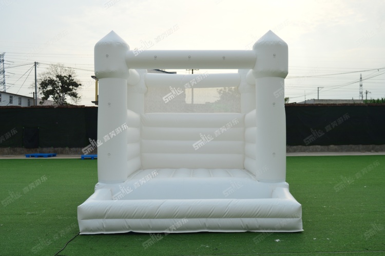 YKB066 White Wedding Bouncy Castle