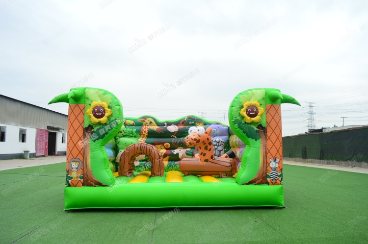 YKB069 Animal Bouncy Castle