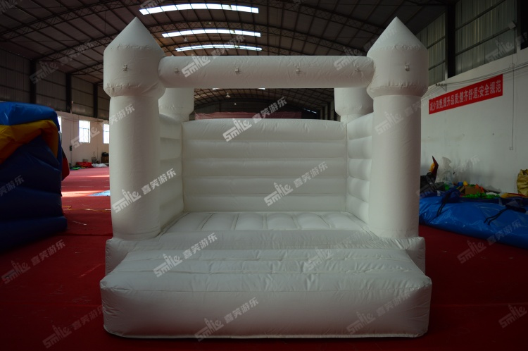 YKB094 White Wedding Bouncy Castle