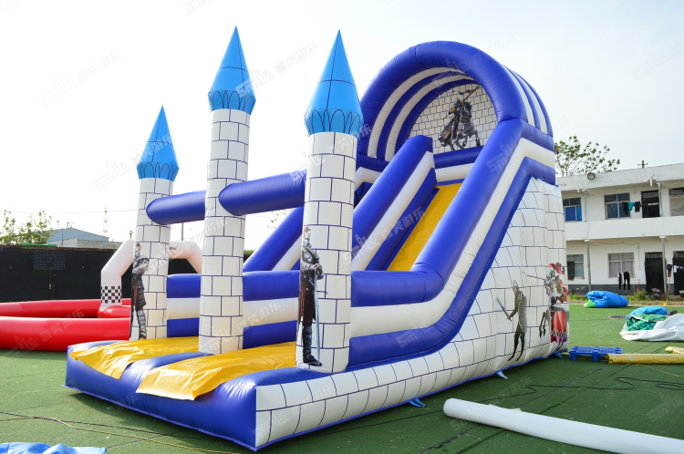 YKH032 Brave Knight Inflatable Slide