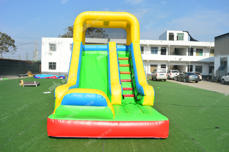 YKH045 Custom Inflatable Slide