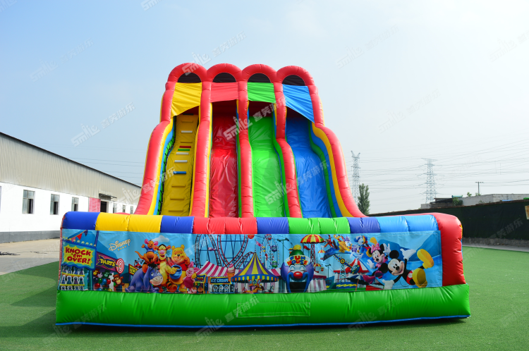 YKH046 Triple Lindy Inflatable Slide