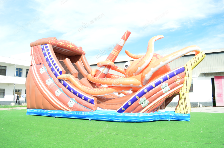 YKH054 Karken Inflatable Slide