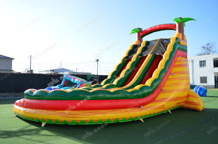 YKW032 YelloW Crush Water Slide Inflatable