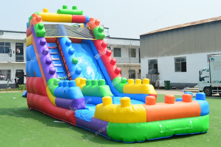 YKW075 Lego Inflatable Water Slide