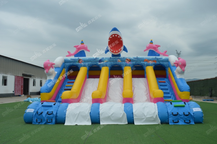 YKW084 Shark Inflatable Waterslide