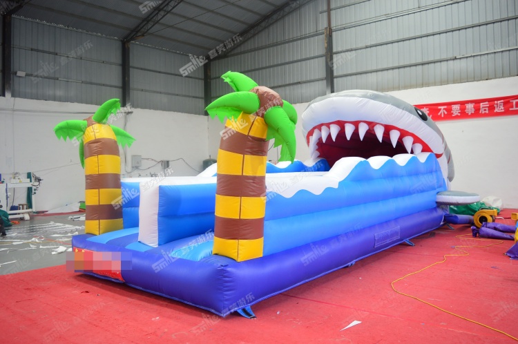 YKG011 Inflatable Shark Bungee Run