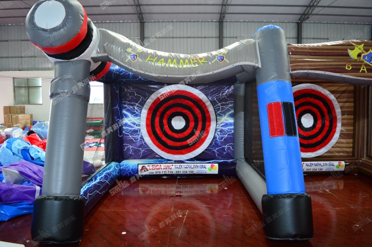 YKG089 Inflatable Dual Axe Throw Game