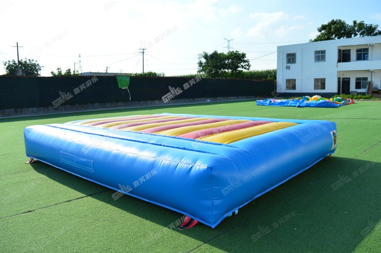 YKG131 Inflatable Jumping Pad