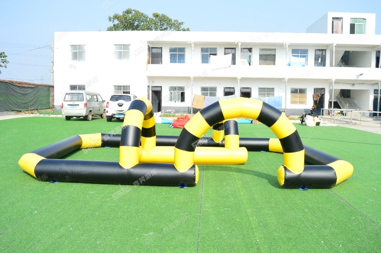 YKG142 Inflatable Go Kart Race Track