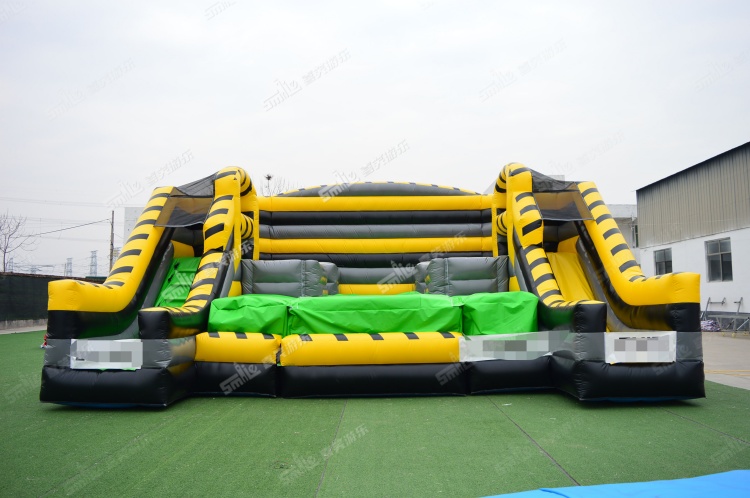 YKG147 Inflatable Wipeout