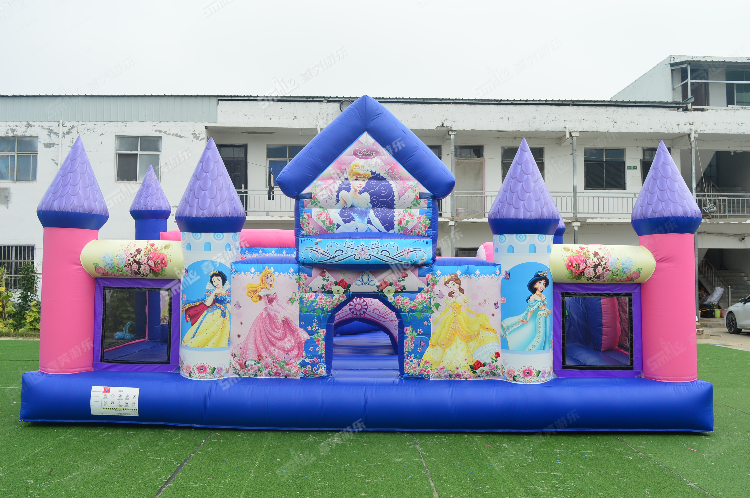 YKF018 Disney Inflatable Playground