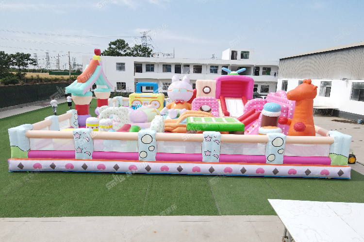 YKF029 Custom Inflatable Fun Park