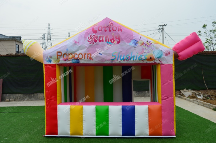 YKT020 Inflatable Candy Booth