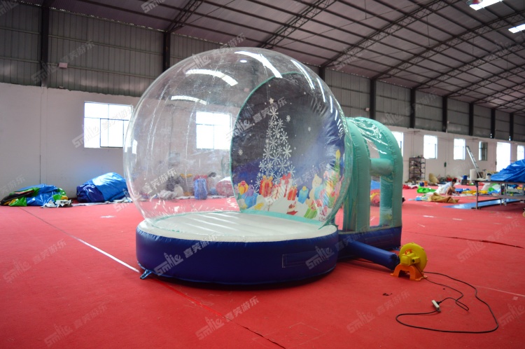 YKT025 Inflatable Snow Globe